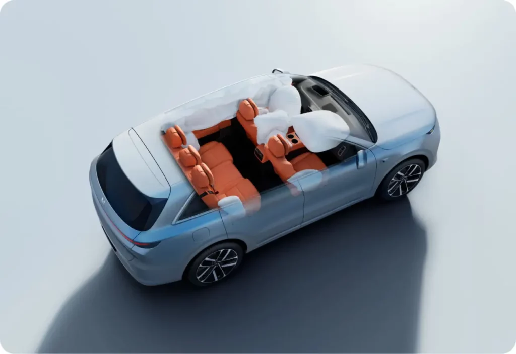 Кузов изготовлен из высокопрочных стальных - li6