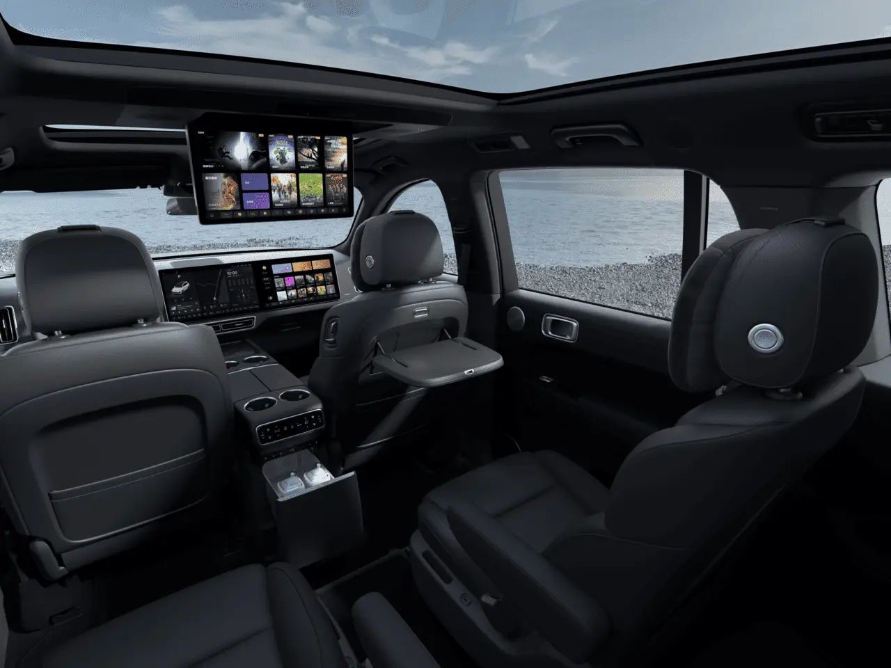 Черный спортивный