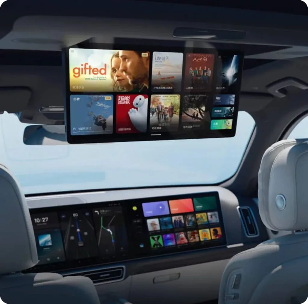 Большой дисплей для пассажиров